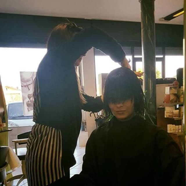 Acconciature Donatella Uomo/Donna - Immagine 1