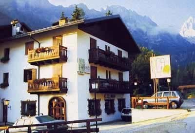 Albergo Garni' - La Montanara - Immagine 1