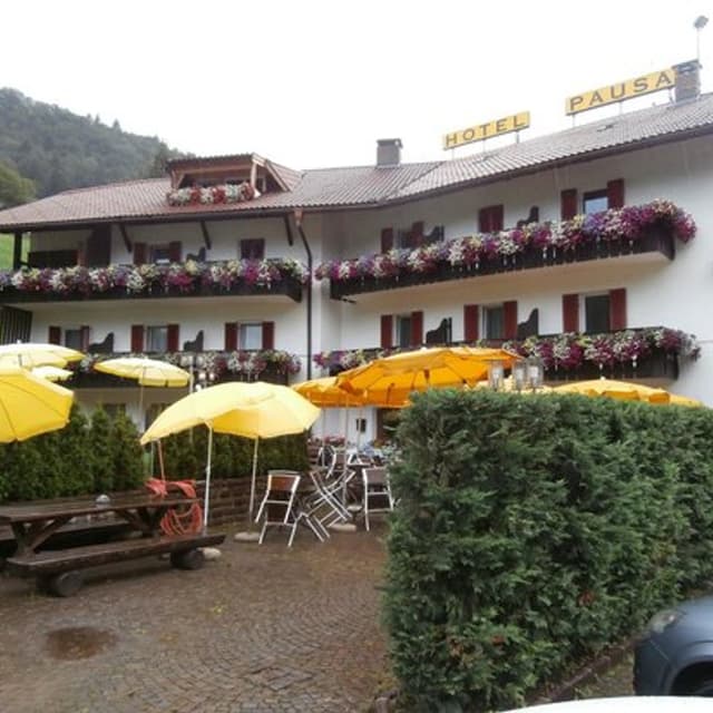 Albergo - Ristorante Pausa - Immagine 1