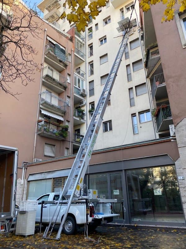 Arco Traslochi Gruppo Fragale Francesco - Immagine 1