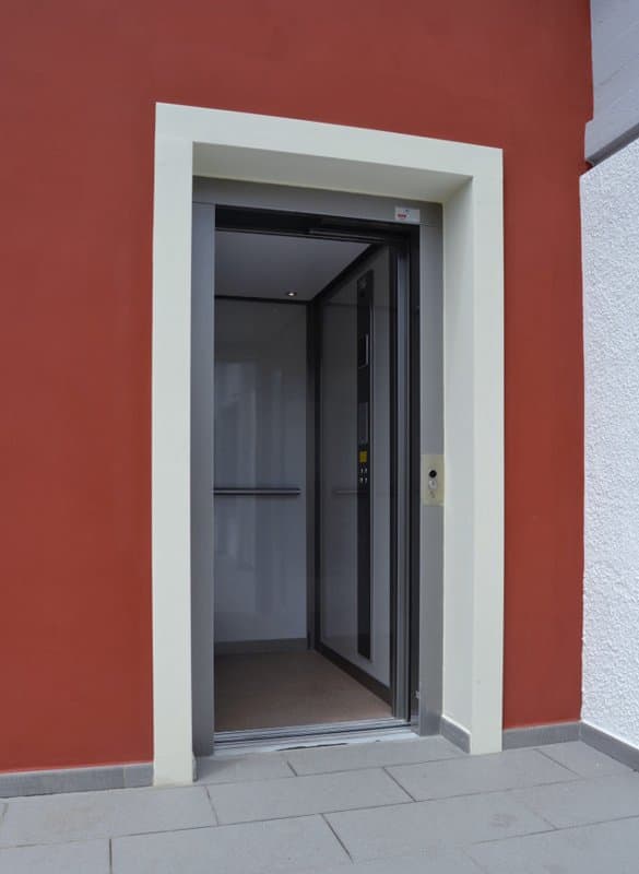 Ascensori & Ascensori - Immagine 1