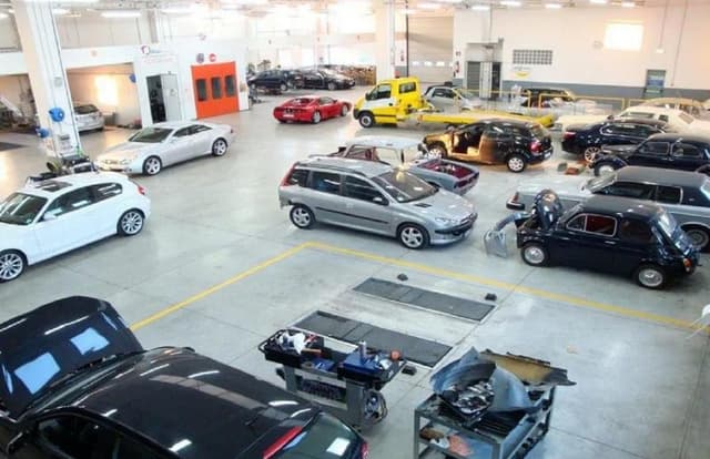 Autocarrozzeria Capozucca - Immagine 2