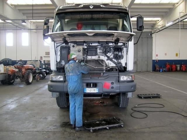 Centro Revisioni Dedra Srl - Immagine 1