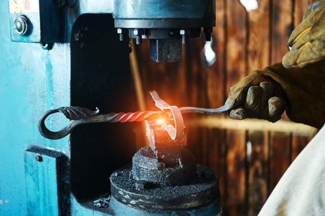 CMM Costruzioni Montaggi e Manutenzioni - Immagine 1