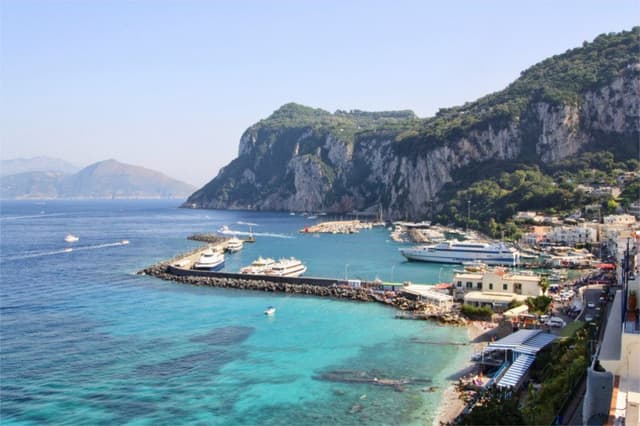 Coop. Portuali Capresi - Immagine 1