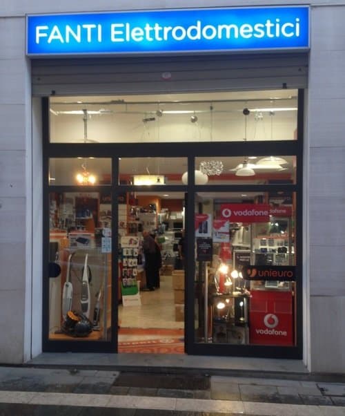 Fanti Elettrodomestici Unieuro City - Immagine 2