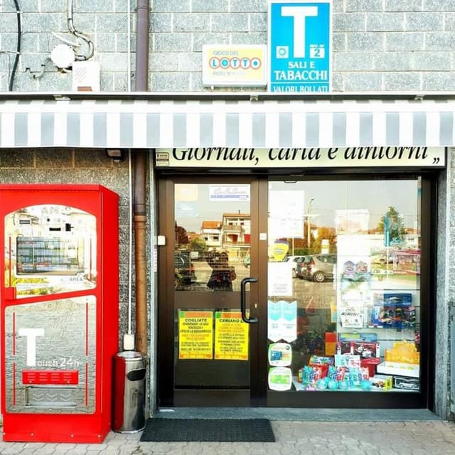 Giornali Carta e Dintorni - Immagine 1