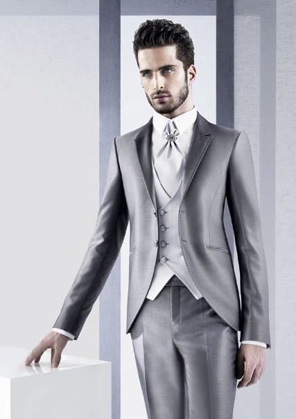 I Tre Commessi - Immagine 1