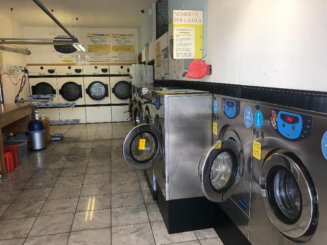 Linda Lavanderia Automatica - Immagine 1