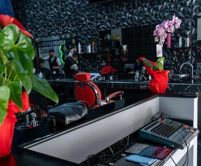Masterlook Lounge Barber - Immagine 1