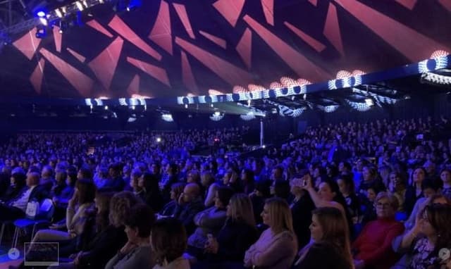 On Stage - Immagine 2