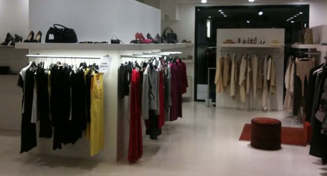 Outlet 101 Shopping - Immagine 1