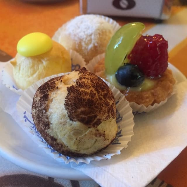 Pasticceria Bar Dolce Tentazione - Immagine 1