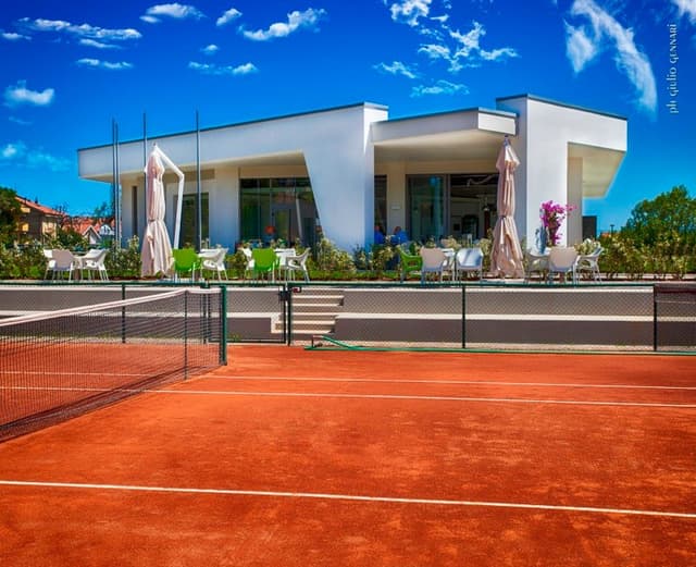 Prati 37 - Immagine 1