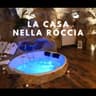 Logo La Casa nella Roccia B&B con SPA ad uso privato