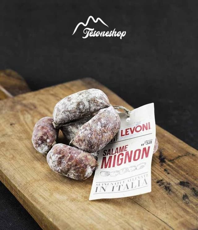 Alimentari Tesone - Specialità Italiane e Sud Tirolesi - Immagine 1