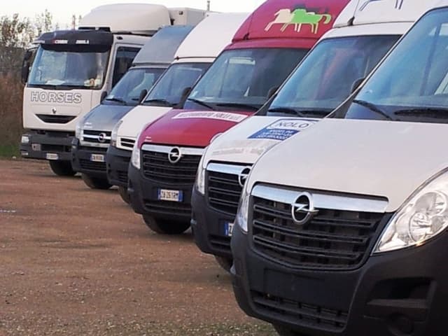 Angelini Roberto Noleggio Trasporti e Allestimenti - Immagine 1