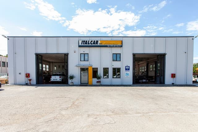 Autocarrozzeria Italcar - Immagine 1