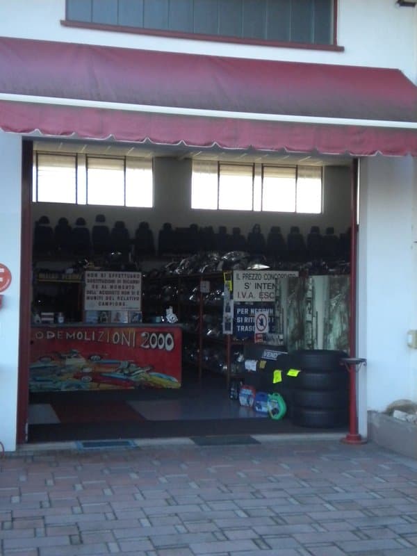 Autodemolizioni 2000 - Immagine 2