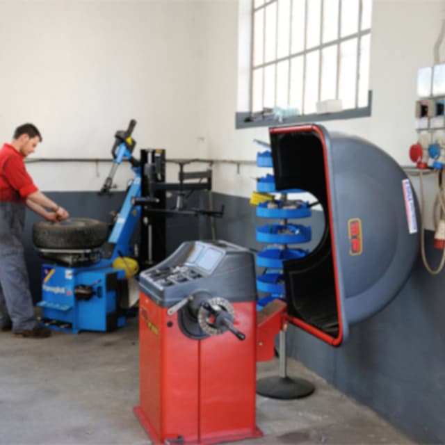 Autofficina Plurimarca Agostinelli Andrea & C. Snc - Immagine 2