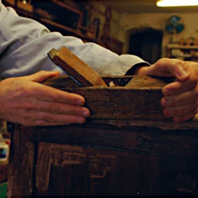 Capecchi e Andreini Restauro Mobili Antichi - Immagine 1