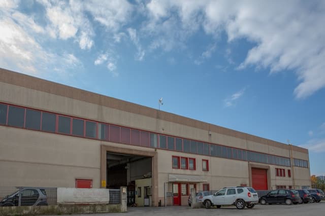 Corriere Autotrasporti Buccolini Franco e Milan - Immagine 1