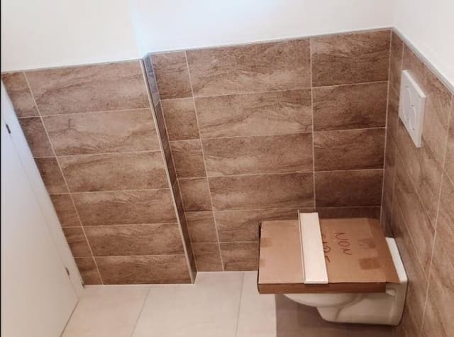 Denis Comper Piastrellista Trentino - Ristrutturazione Bagni - Posa Pavimenti - Immagine 1