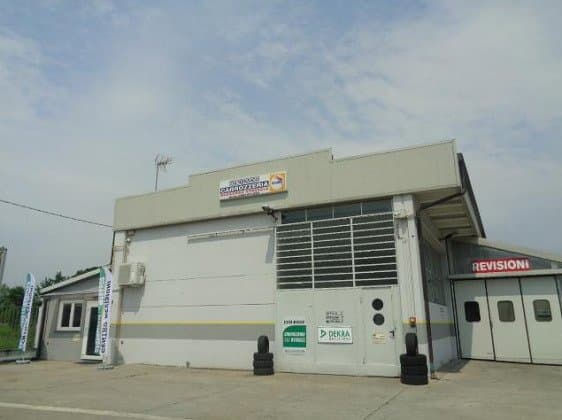 F.lli Marasco snc - Carrozzeria, Centro Revisioni, Meccanico, Gommista - Immagine 1