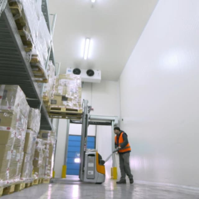 Freschi e Schiavoni - Trasporti Nazionali e Internazionali - Immagine 1