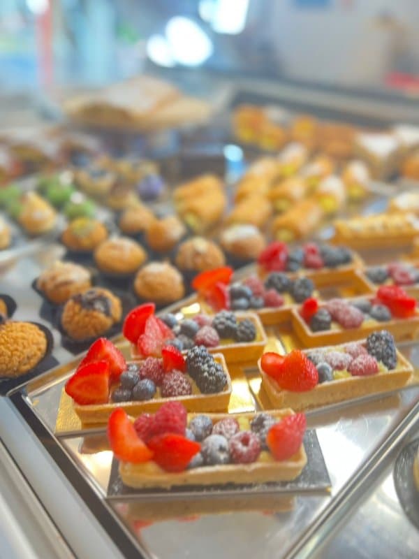 Gelateria - Pasticceria - Panificio - Piatti Caldi - Apuleio Riverside - Immagine 1