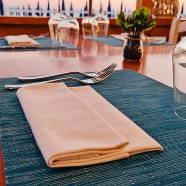 La Caravella - Stabilimento Balneare & Ristorante - Immagine 1