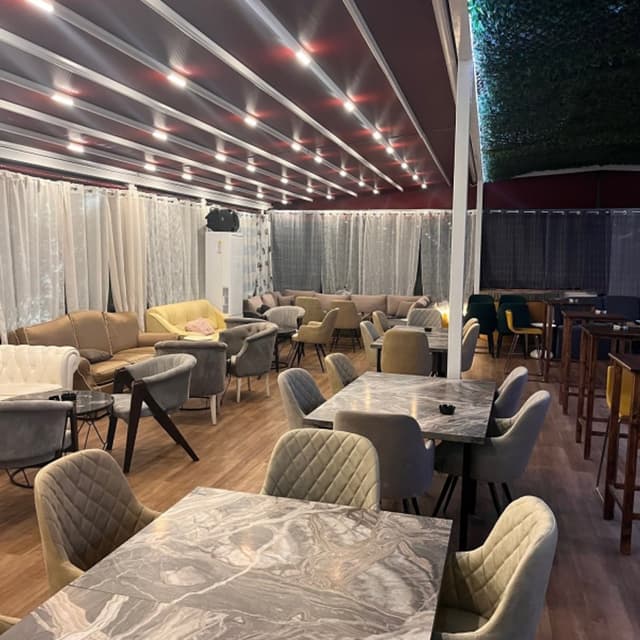 Royal Louge Pub - Immagine 2