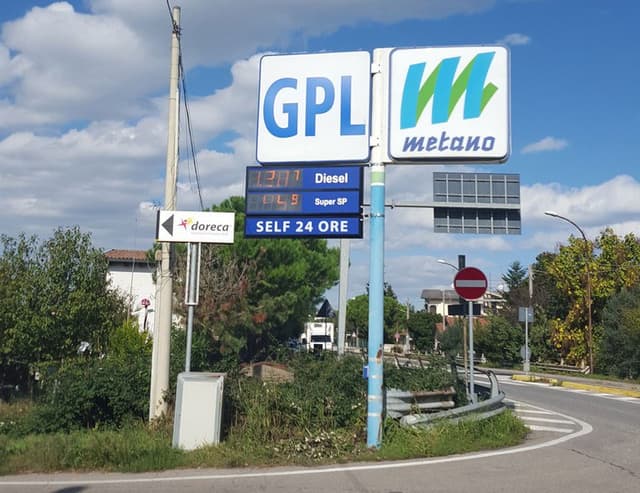Stazione di Servizio Casalboni Luca - Immagine 1