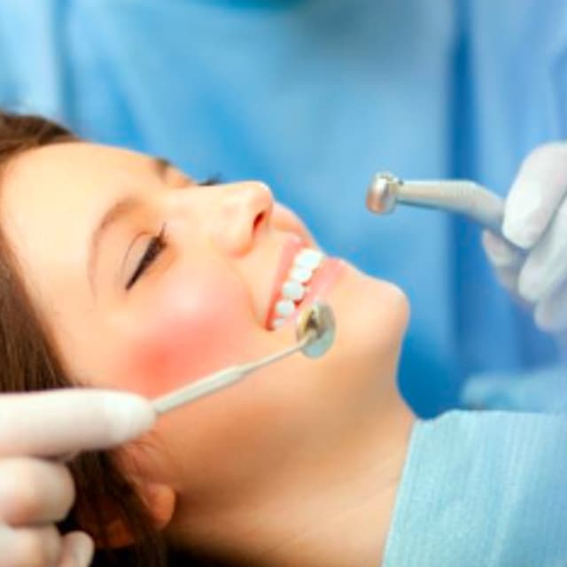 Studio Dentistico Associato Arba Dott. Ennio Giaccu Dott.ssa Bruna - Immagine 1